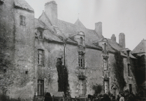 façade ouest du château de Coetcandec en 1953 noir et blanc