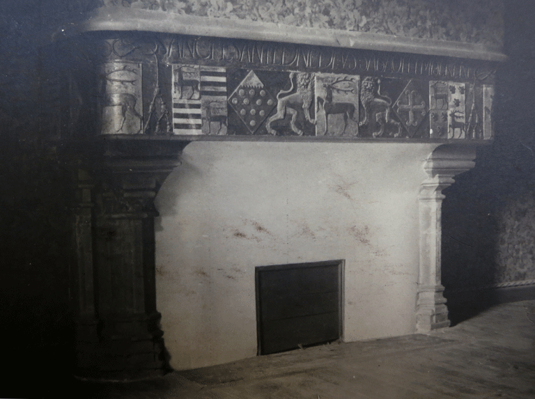 La cheminée de la chambre nord, années 30